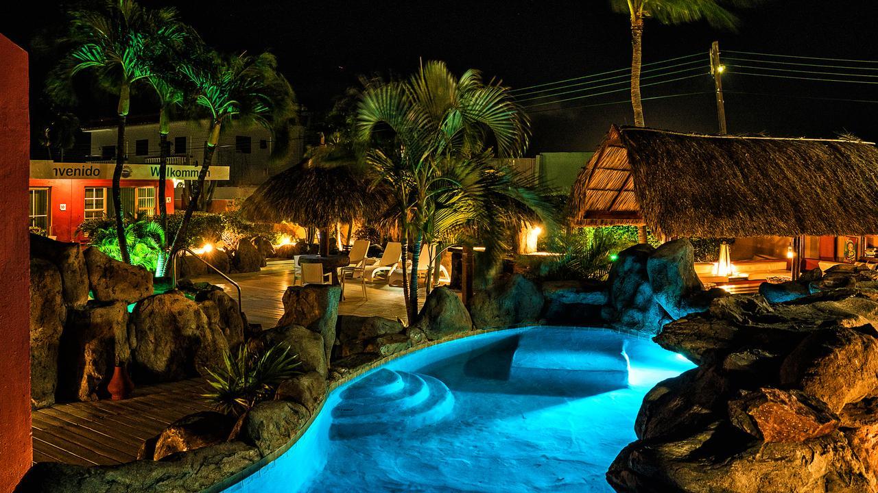Sea Breeze Apartments Pos Chiquito Extérieur photo