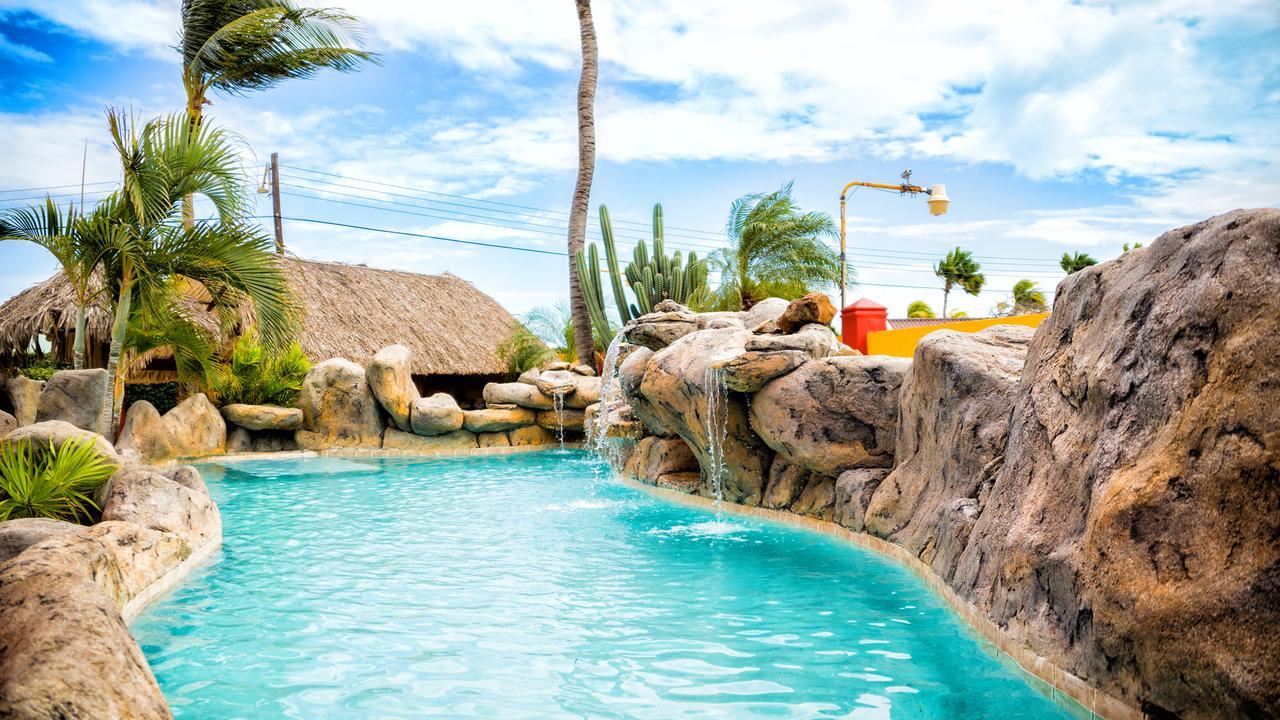 Sea Breeze Apartments Pos Chiquito Extérieur photo